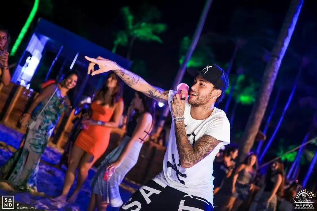 记者：热刺认为奥莫罗迪翁很适合弗兰克的体系，将发起追求