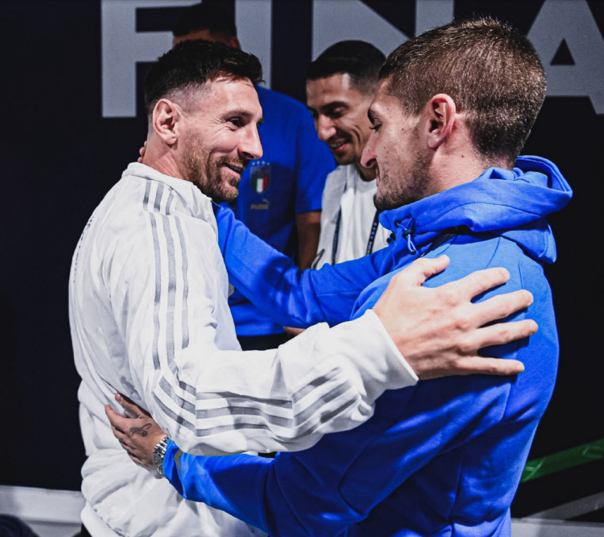 在直播镜头前被弗拉门戈球迷暴力扯头发，女记者发文呼吁尊重