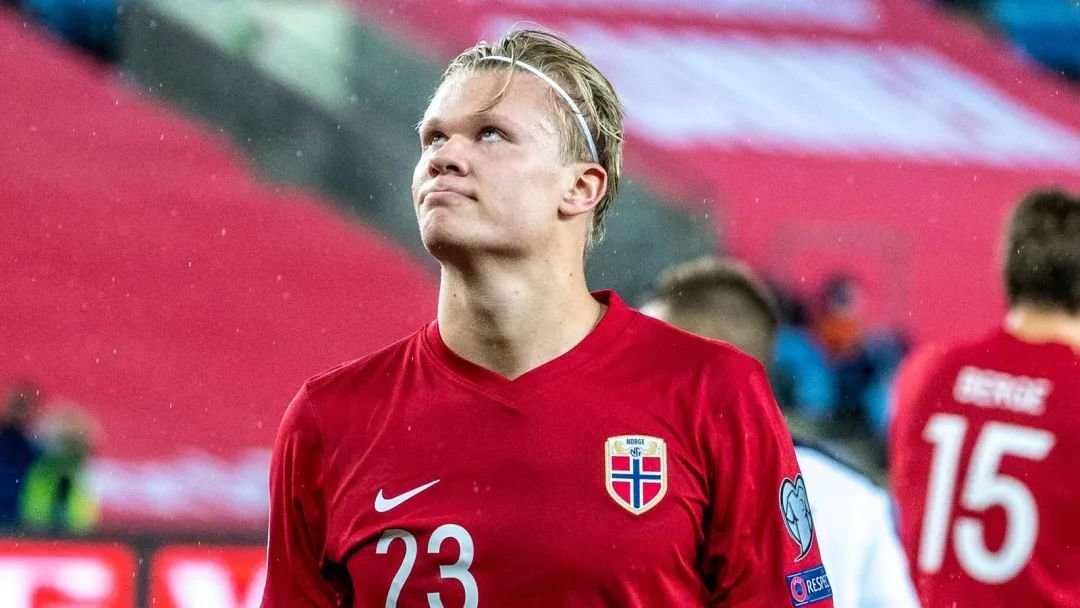 重创！皇马右后卫阿诺德大腿受伤 将缺阵两月之久