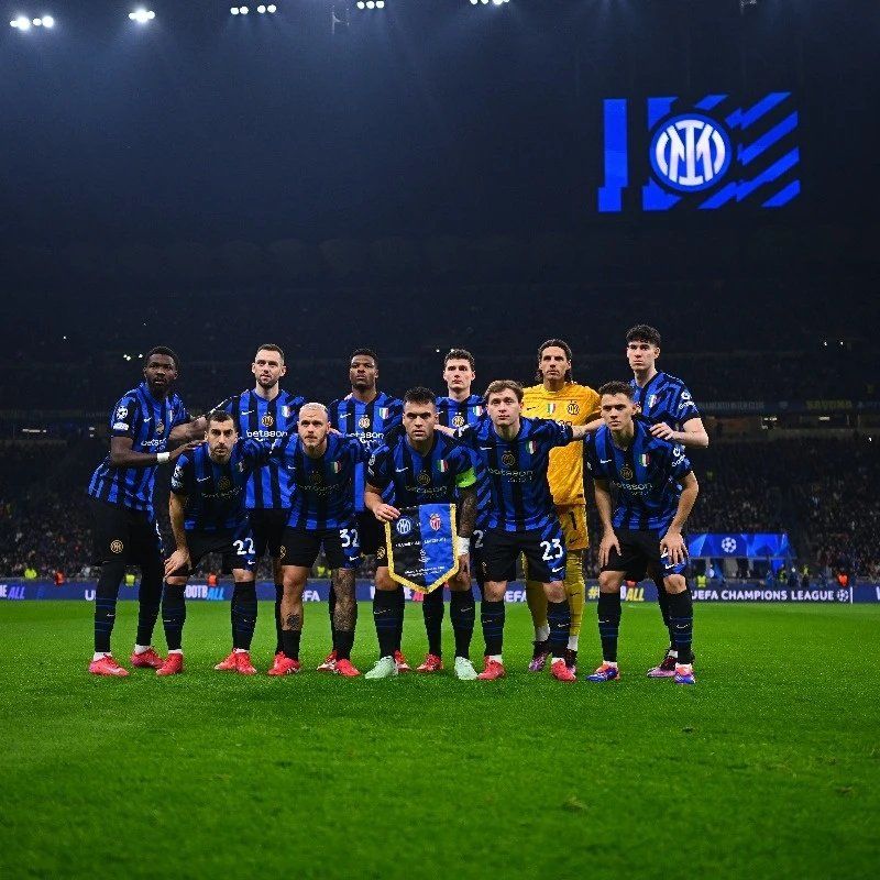 队报评法国vs阿塞拜疆：古斯托最佳，多人7分