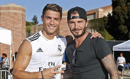 太阳报：涉嫌在酒吧用头撞伤他人，英格兰球星伊万·托尼被捕