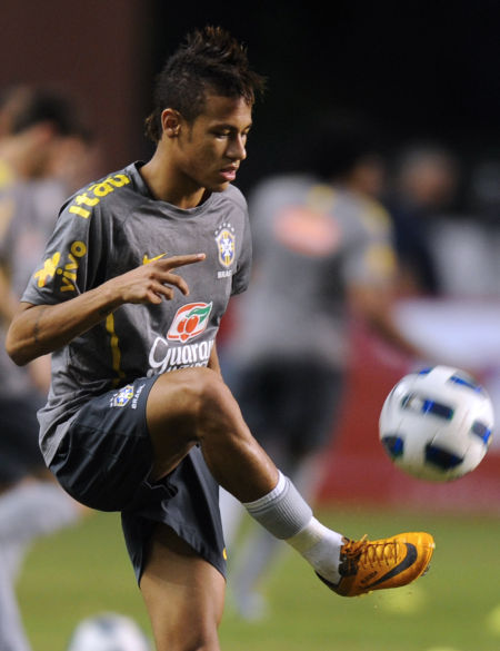 惠州小外援杰师傅现象级表现，能否叩开男篮大门？