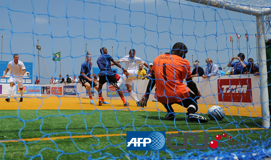 转会新动态！王牌外援签深圳，国脚中卫转投升班马，港脚选择国安