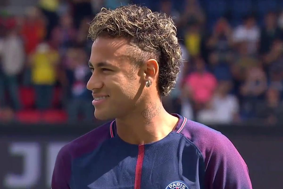 米体：莫拉塔妻子被发现已不再佩戴婚戒，二人感情陷入危机