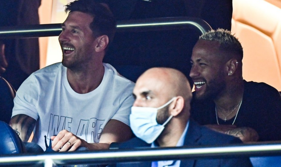 令人动容！残特奥会独腿飞人扑线摔破全国纪录